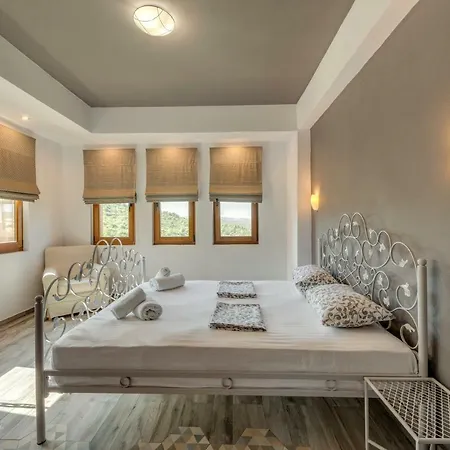 Harmony Deluxe Βίλα Θεολόγος